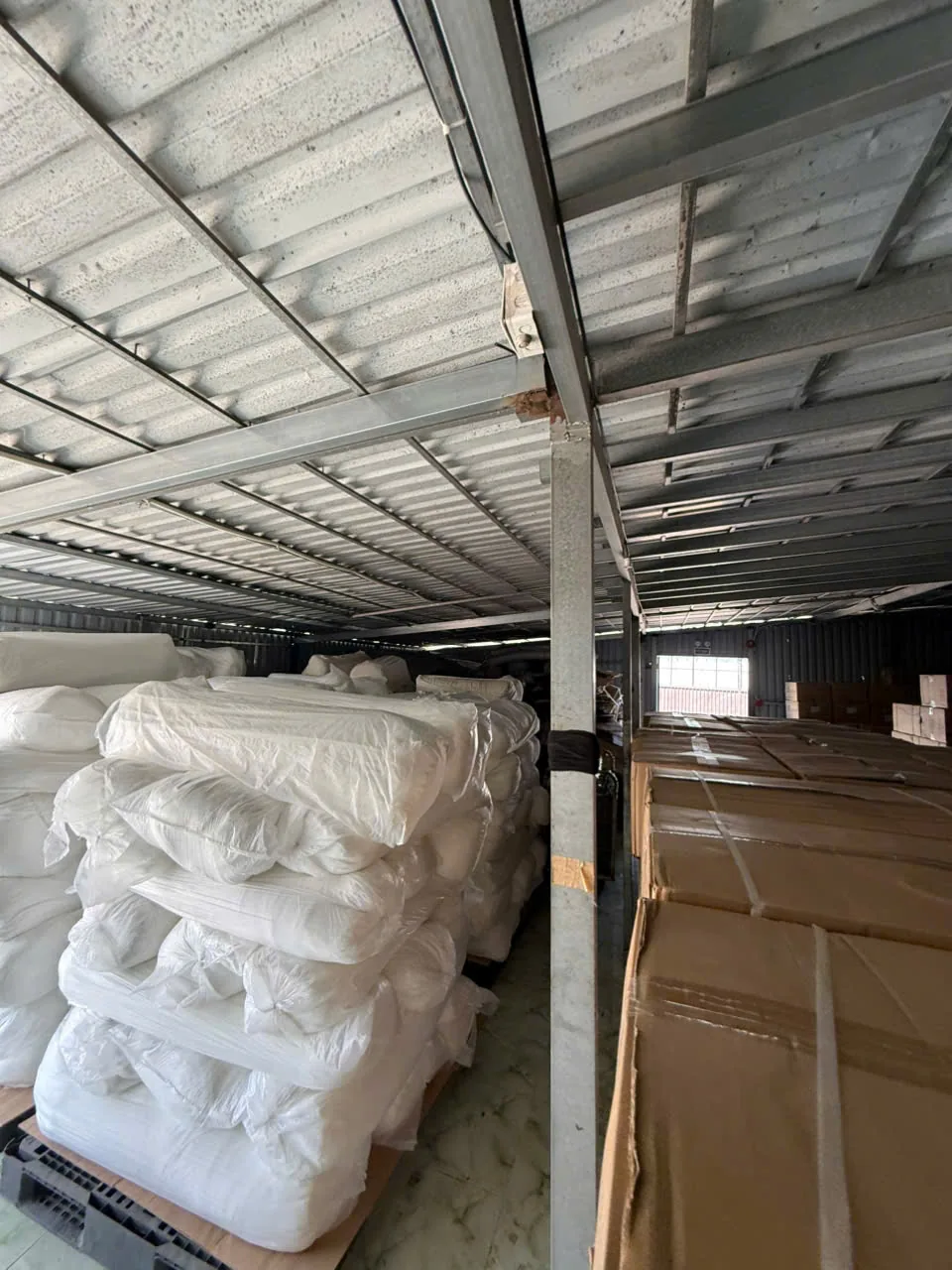 Kho nguyên liệu tại nhà xưởng An Phát